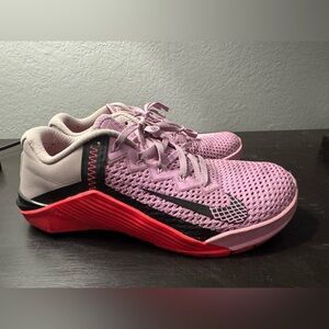 Nike Women's Pink and Black Athletic Shoes metcon 6 CrossFit shoe